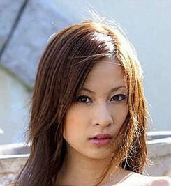 青木春 自然与人文交织的生态艺术符号